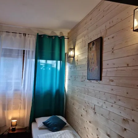 Ostoja Karkonoska Деревянный коттедж *